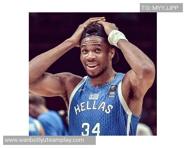 字母哥新赛季定妆照展现强大肌肉压迫感迎接生涯第13个赛季的挑战