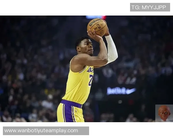 湖人计划休赛期追逐中锋目标锁定3D侧翼球员艾顿仅为短期选择