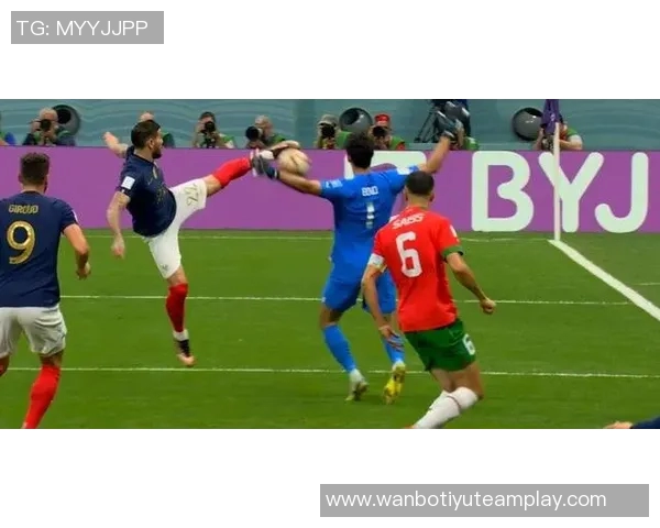 马蒂奇37岁依然神勇凌空抽射破门今夏自由转会萨索洛 马蒂奇37岁依然神勇凌空抽射破门今夏自由转会萨索洛